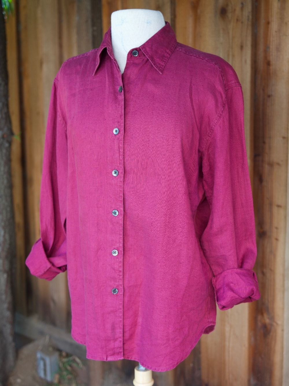 Vintage Eddie Bauer 100% Linen Magenta Long Sleeve Button Down Woman's M